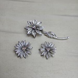 Silver Tone Rhinestone 4 In Daisy Brooch Pin Earrings Set Lightweight Unbranded
